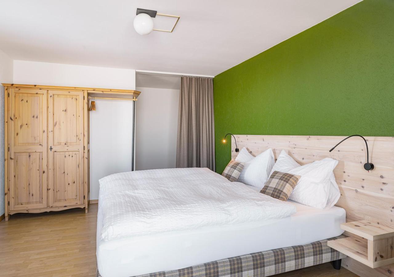 Fronalpstock Hotel & Restaurant Stoos Szoba fotó