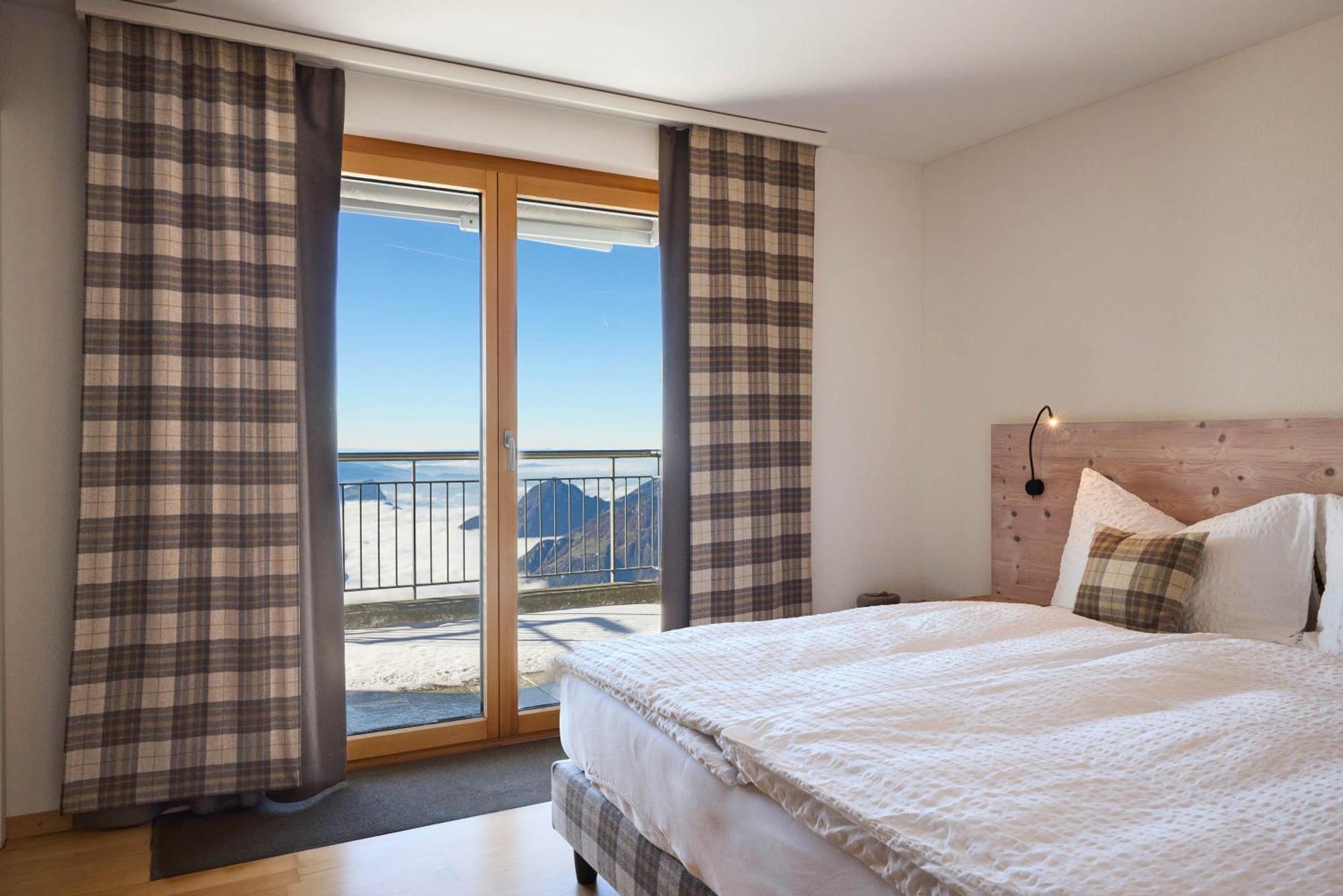 Fronalpstock Hotel & Restaurant Stoos Szoba fotó